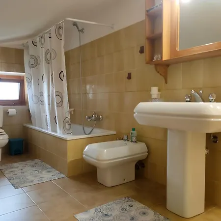 Attico Mansardato Luminoso Apartment Orsogna